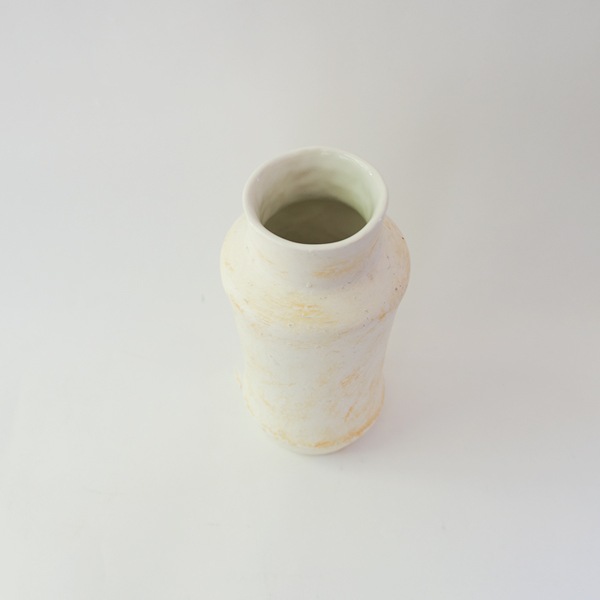 田中直純　花入（磁化粧アルバレロ形）