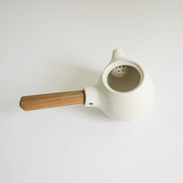 馬場勝文　白磁マット煎茶急須（しずく）