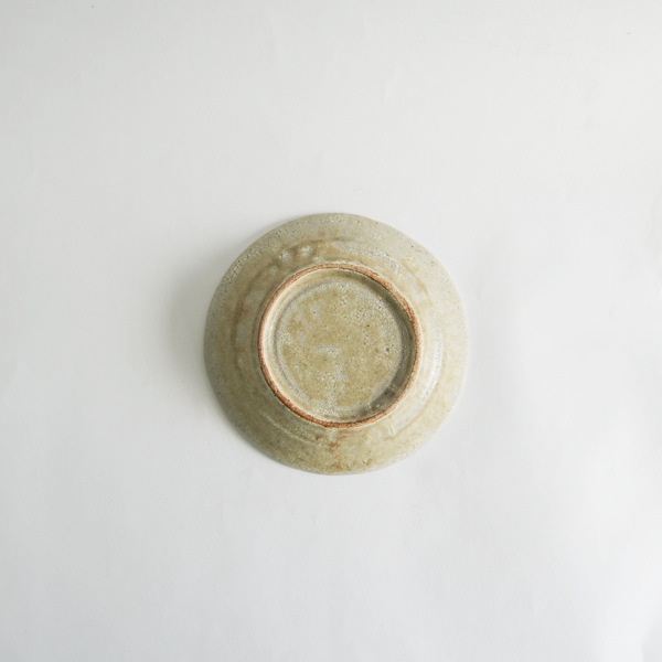 及川静香　灰釉　4.5寸皿　Φ13.5ｃｍ