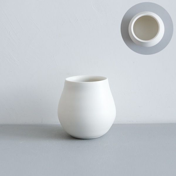 馬場勝文　白磁マットフリーカップ　大　H9cm