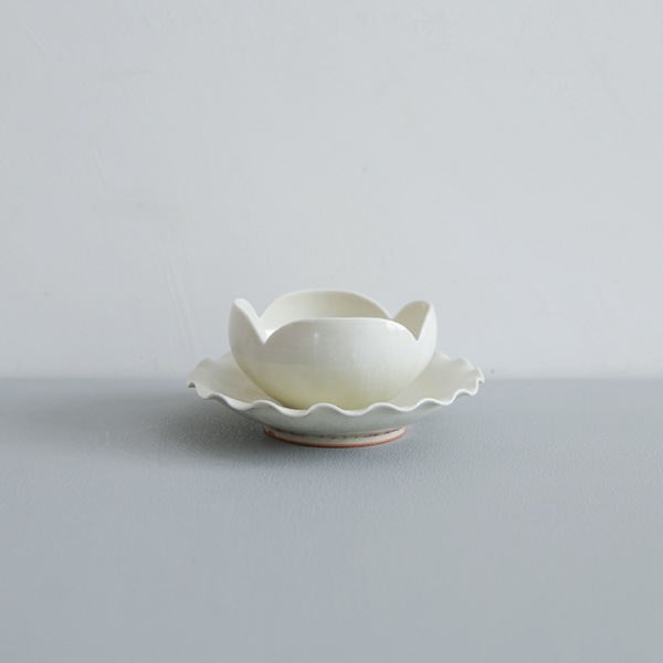 黒木泰等　ナラ灰釉つぼみ豆鉢　Φ8cm　H4.5cm