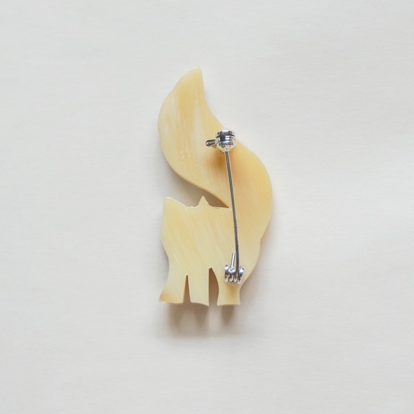 BISOU　コリス　ブローチ