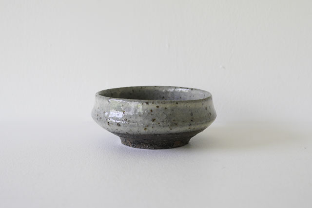 清水しおり　小鉢（黒絵白ヌキ）　model　No.4