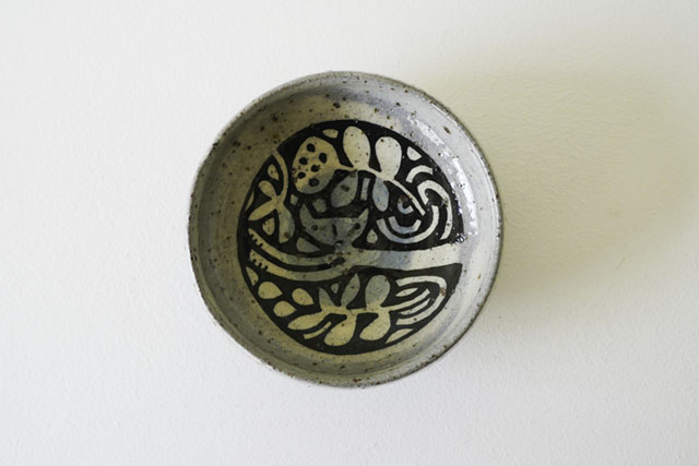 清水しおり　小鉢（黒絵白ヌキ）　model　No.4