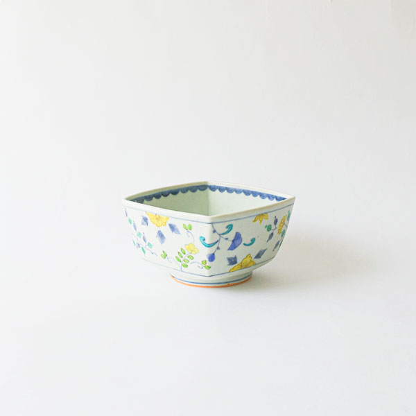 大井寛史・萌子　色絵　青更紗角鉢　9.5cm×9.5cm　H5.5cm