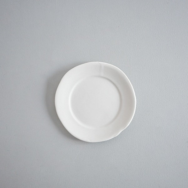 馬場勝文　白磁マットリム4.5寸皿