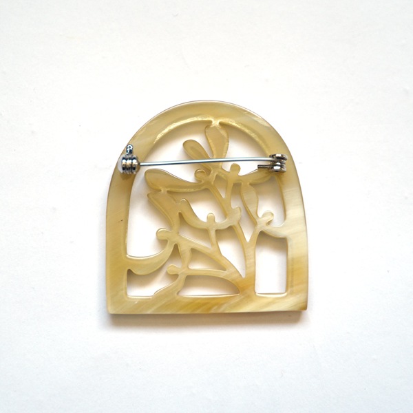 BISOU 窓ヤドリギ ブローチ