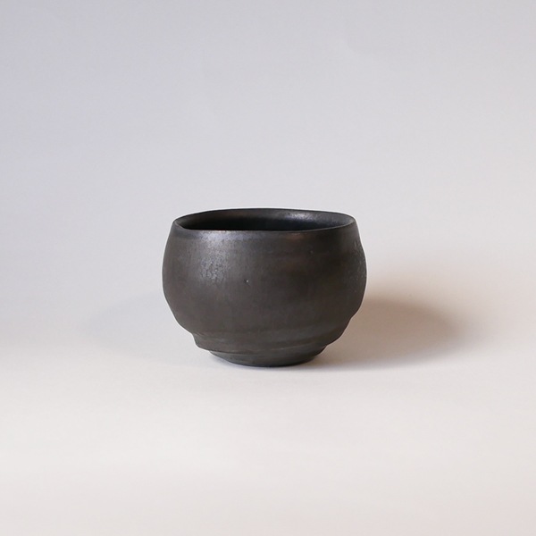 馬場勝文　黒釉丸カップ　　H6cm