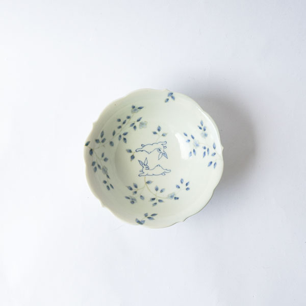 大井寛史・萌子　染付　稜花兎3寸鉢　Φ10.5cm　