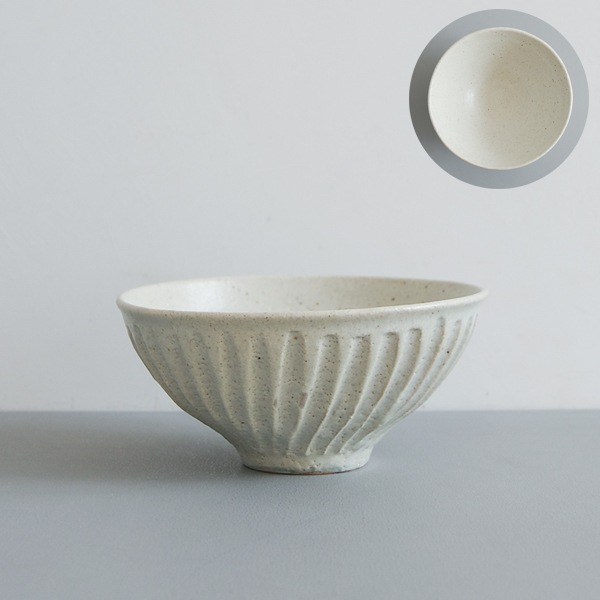 及川静香　粉引削り麺鉢　Φ19cm