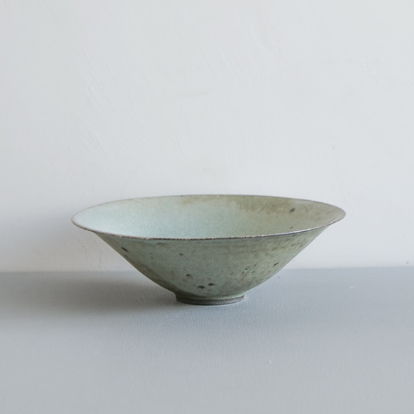 髙田志保　灰釉口反り浅鉢　Φ20cm　H6cm