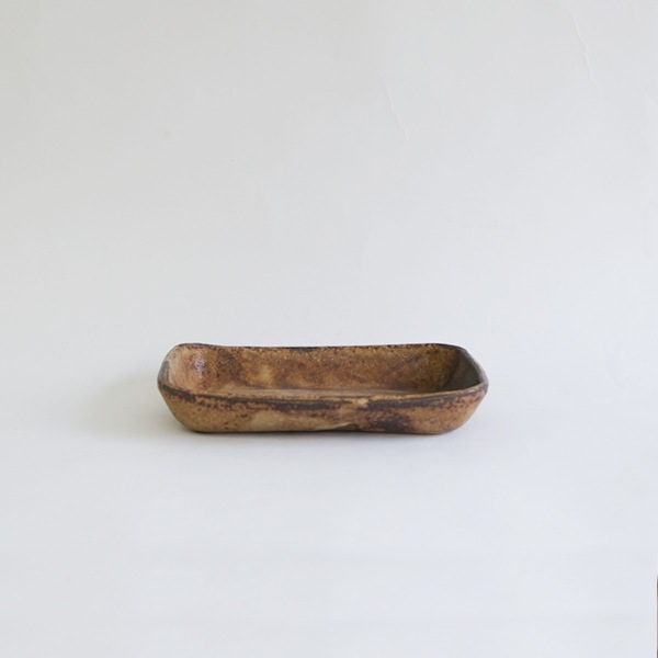 及川静香　　耐熱角皿