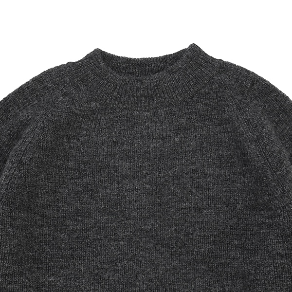 MITTAN｜ウルグアイスラブNMウールセーター（KN-35）｜墨黒