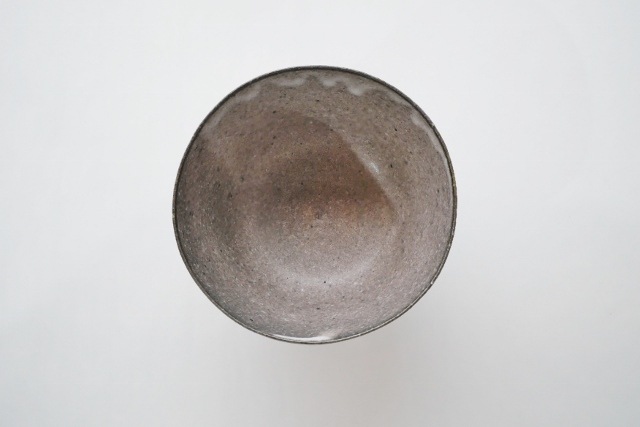 _田志保　チタン釉小丼φ11.5ｃｍ