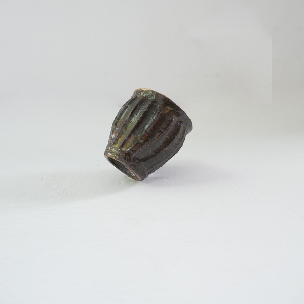 及川静香　粉引削りぐい吞み　H5.5ｃｍ