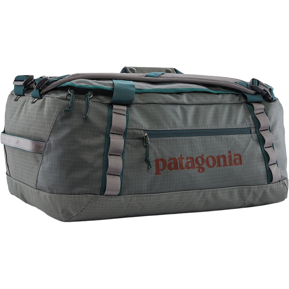 パタゴニア-patagonia ブラックホールダッフル40Lなら
