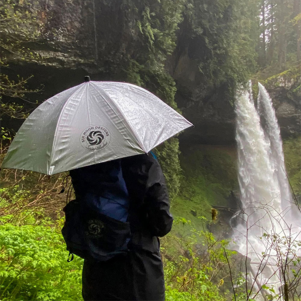 シックスムーンデザインズ　Silver Shadow Carbon Silver Shadow Carbon Ultralight Umbrella - Six Moon Designs
