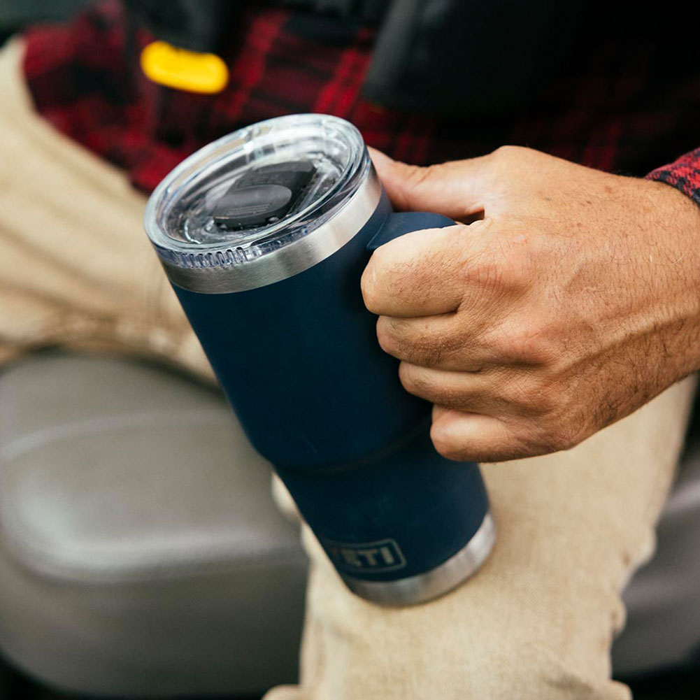 YETI イエティ　ランブラー　30oz トラベルマグ イエティ-YETI 30ozトラベルマグならアシーズブリッジが取り扱い
