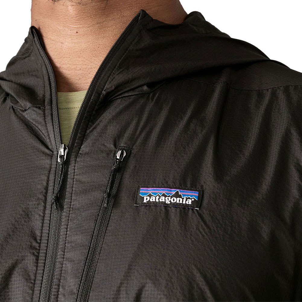 パタゴニア-patagonia フーディニジャケット男性用ならアシーズ