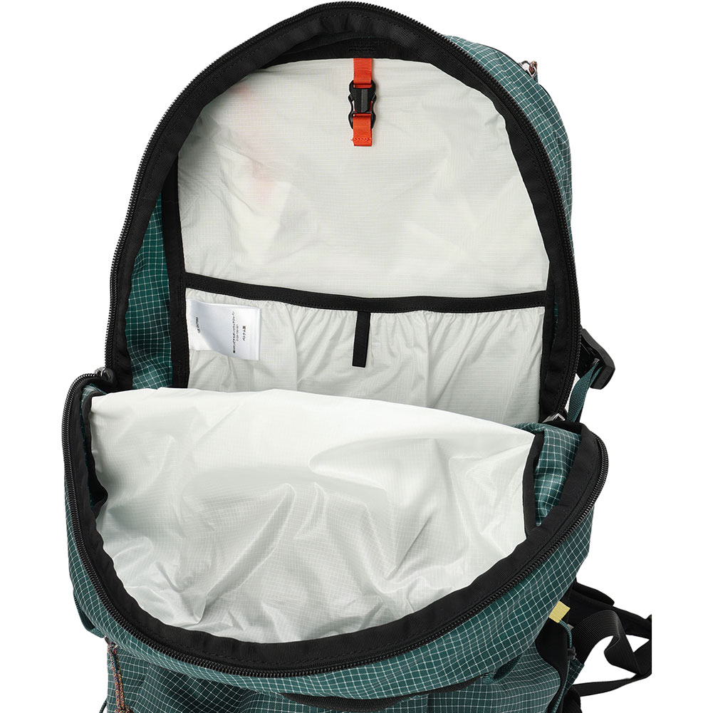 マウンテンハードウェア-MOUNTAIN HARD WEAR リックティ