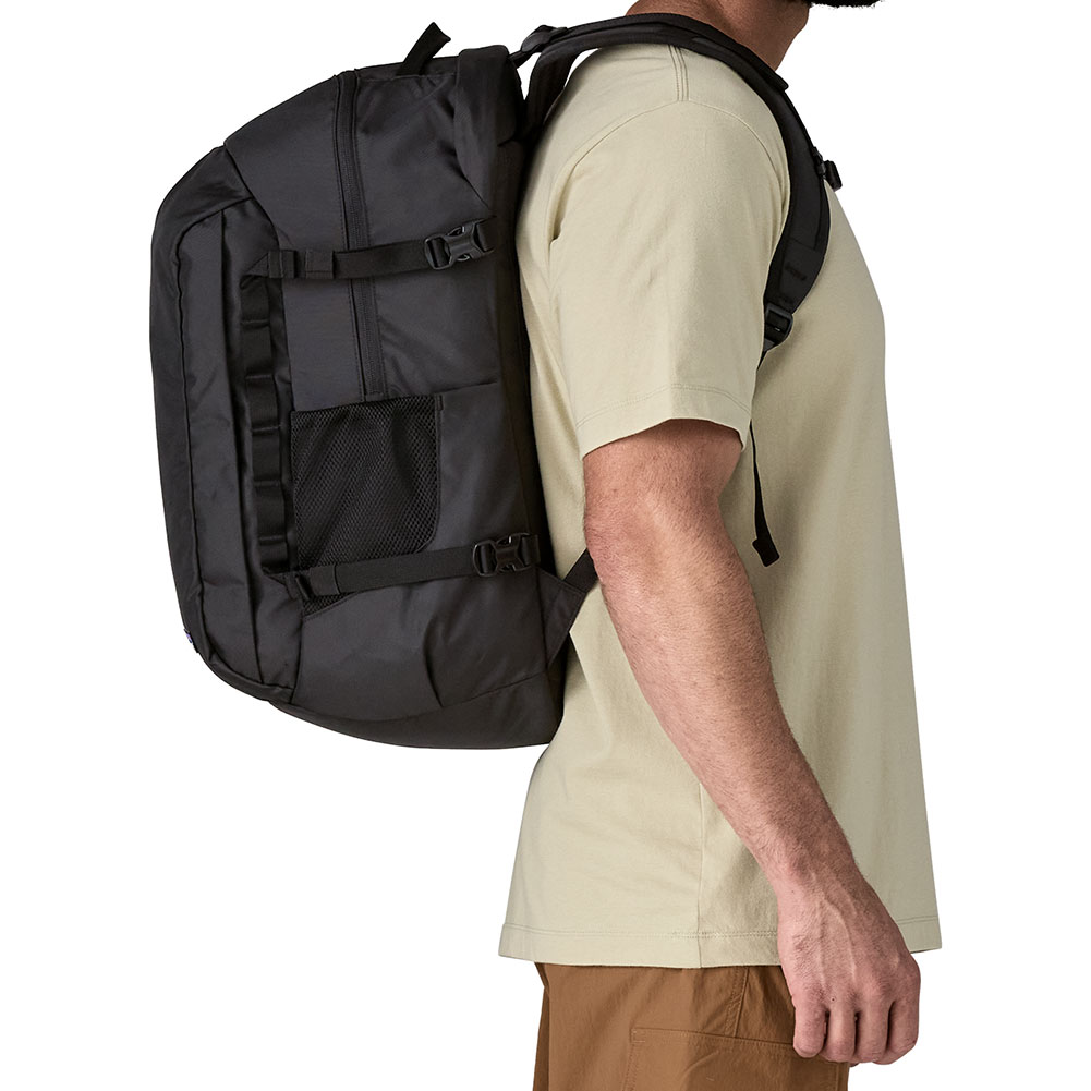 パタゴニア-patagonia レフュジオデイパック32Lならアシーズ