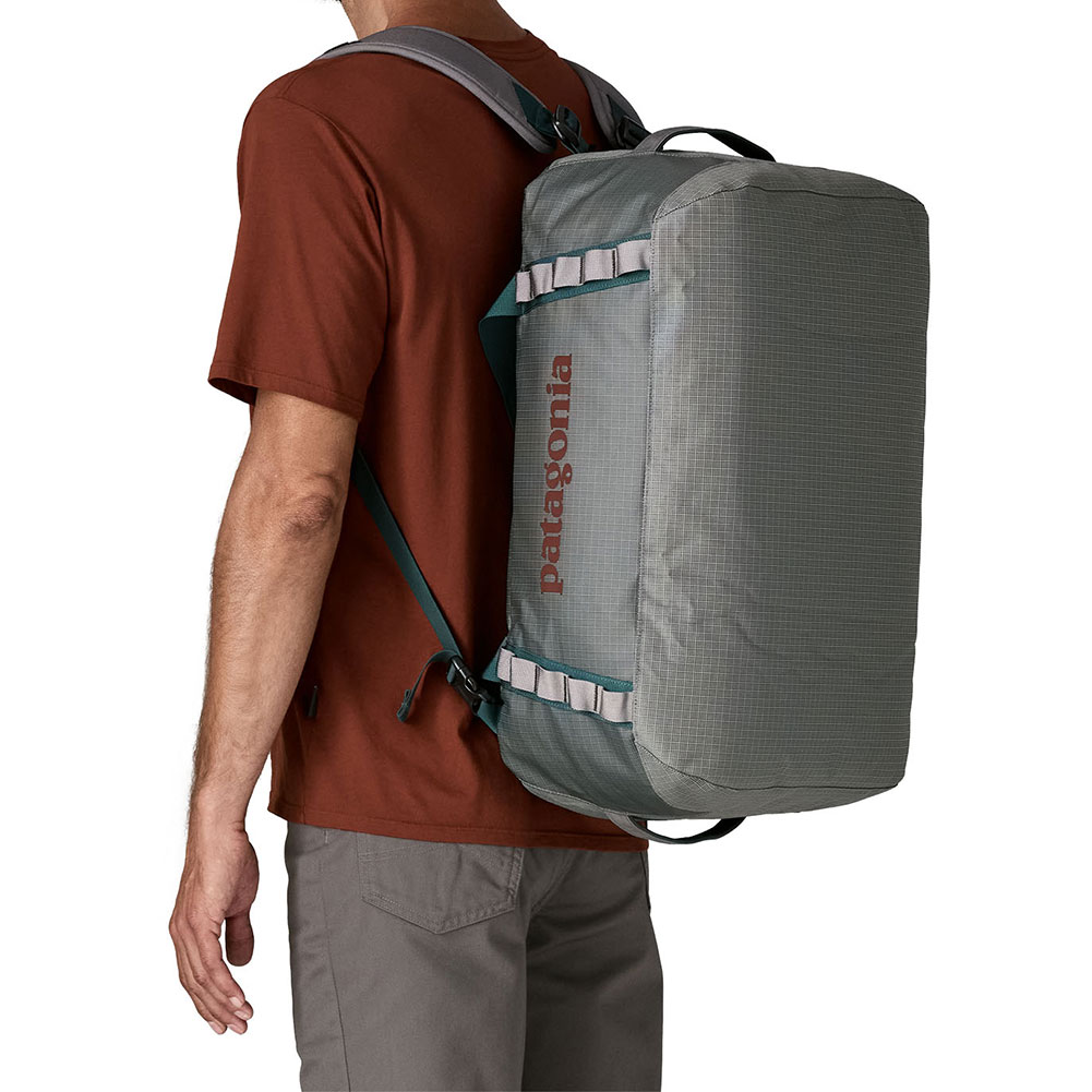 パタゴニア-patagonia ブラックホールダッフル40Lなら