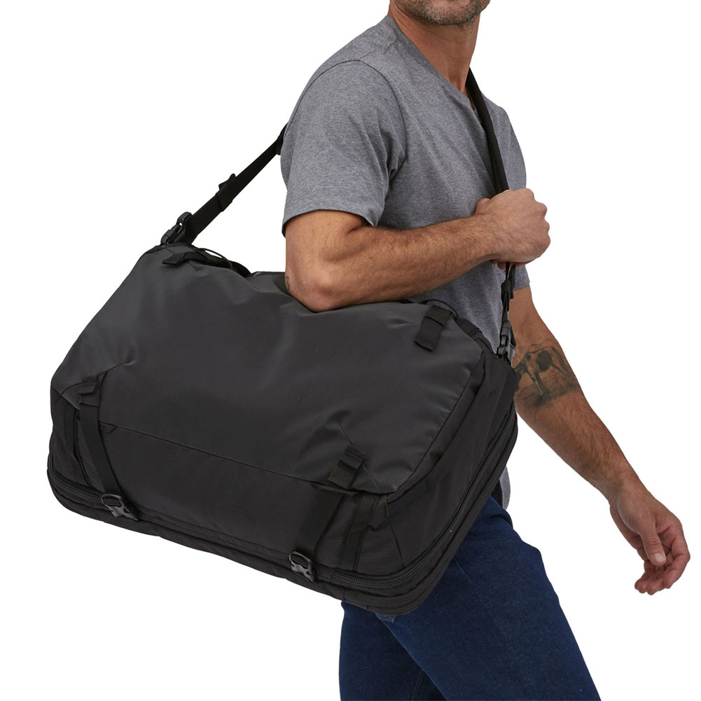 パタゴニア（Patagonia）ブラックホールMLCキューブ 12L(black