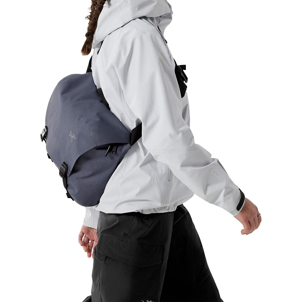 アークテリクス-ARCTERYX グランヴィル10クーリエバッグならアシーズ