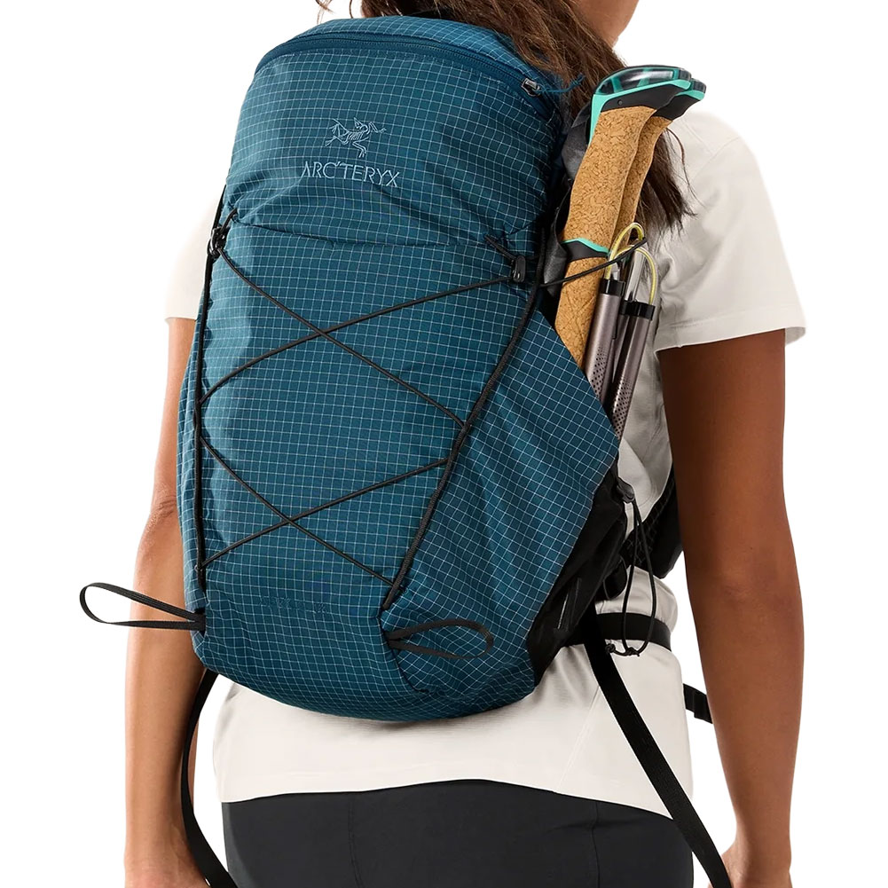 アークテリクス-ARCTERYX エアリオス18バックパックなら