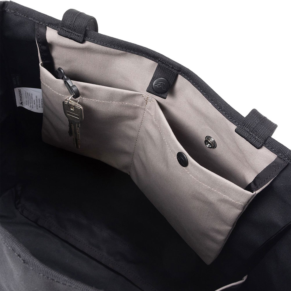 マックパック-macpac ライトアルプトートMならアシーズブリッジが