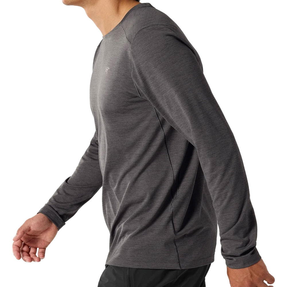 アークテリクス-ARCTERYX コーマッククルーロングスリーブ男性用なら