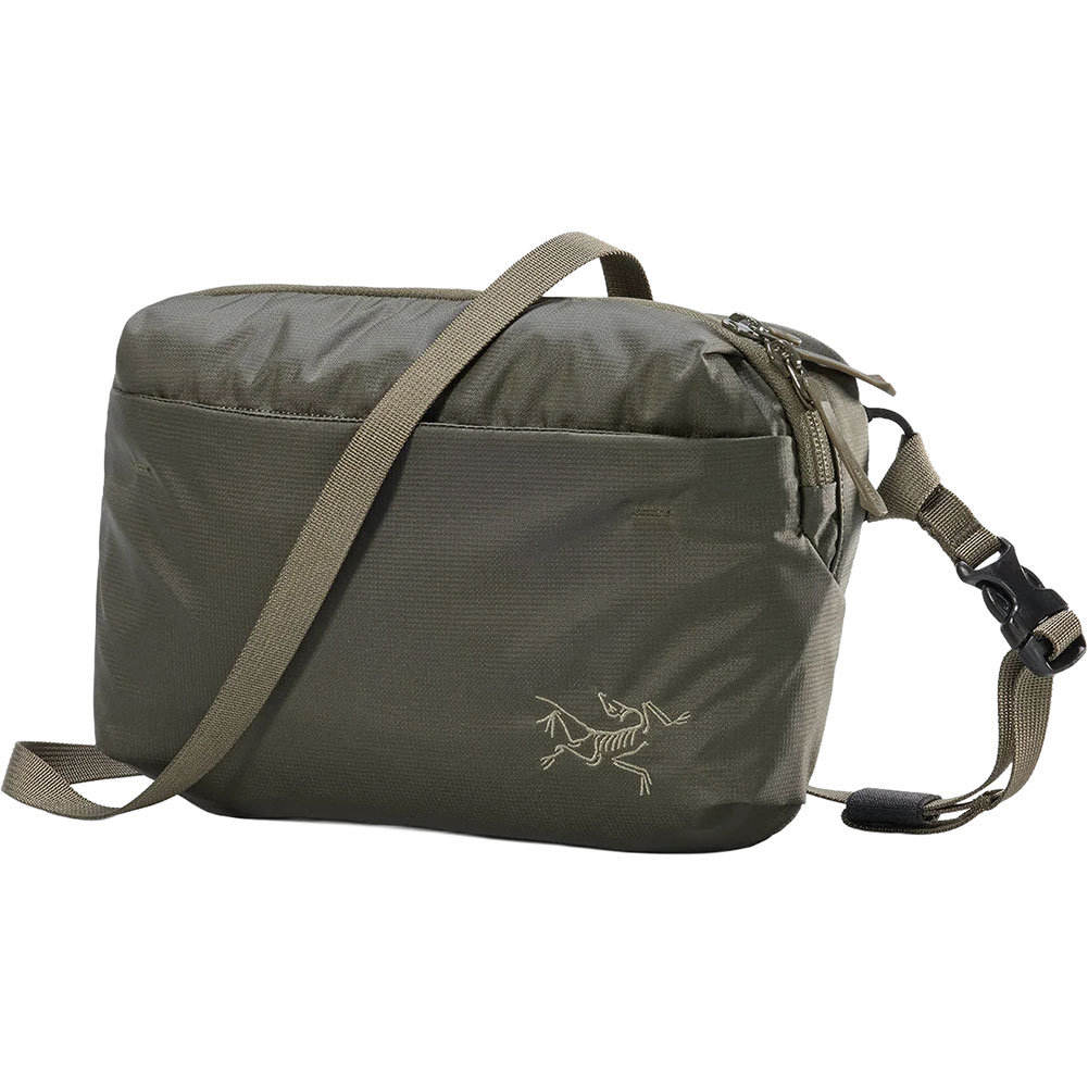 アークテリクス-ARCTERYX ヒリアドクロスボディバッグなら