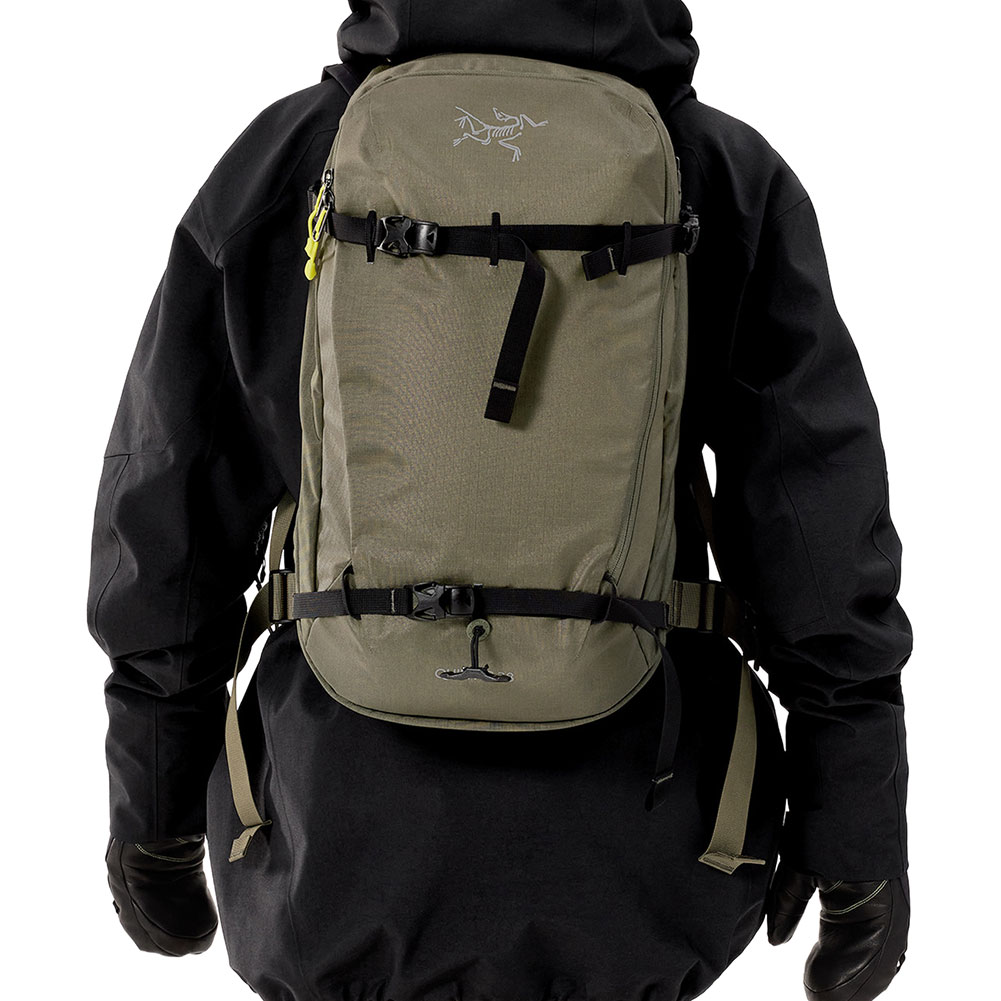 アークテリクス-ARCTERYX クインティック28バックパックならアシーズ