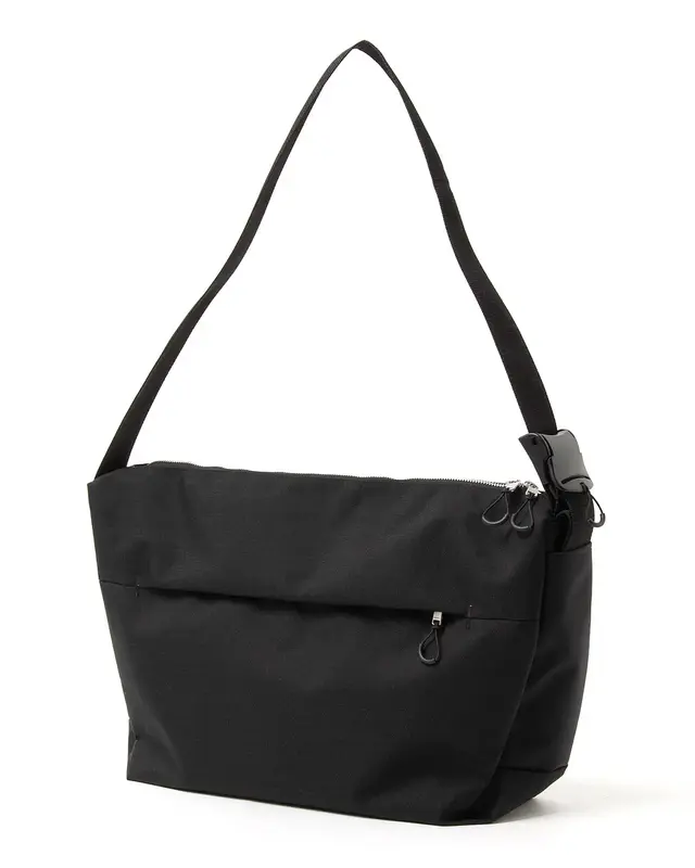 DWELLER SHOULDER BAG NYLON OXFORD