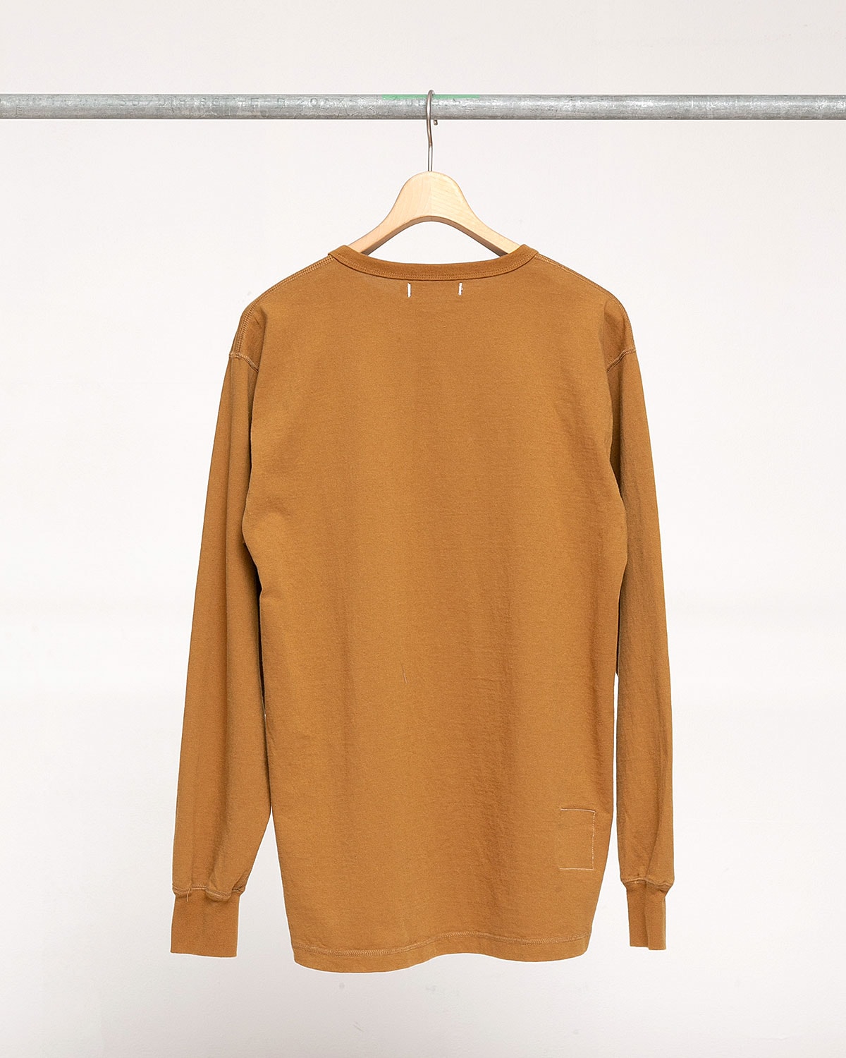 DWELLER L/S HENRY NECK TEE COTTON JERSEY | nonnative | A(e)_STORE