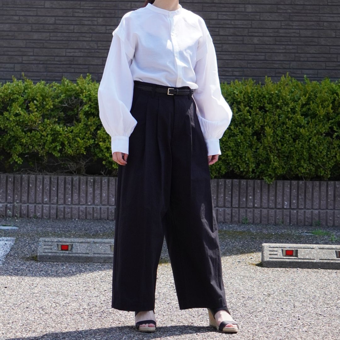 TUCK WIDE PANTS / BLACK