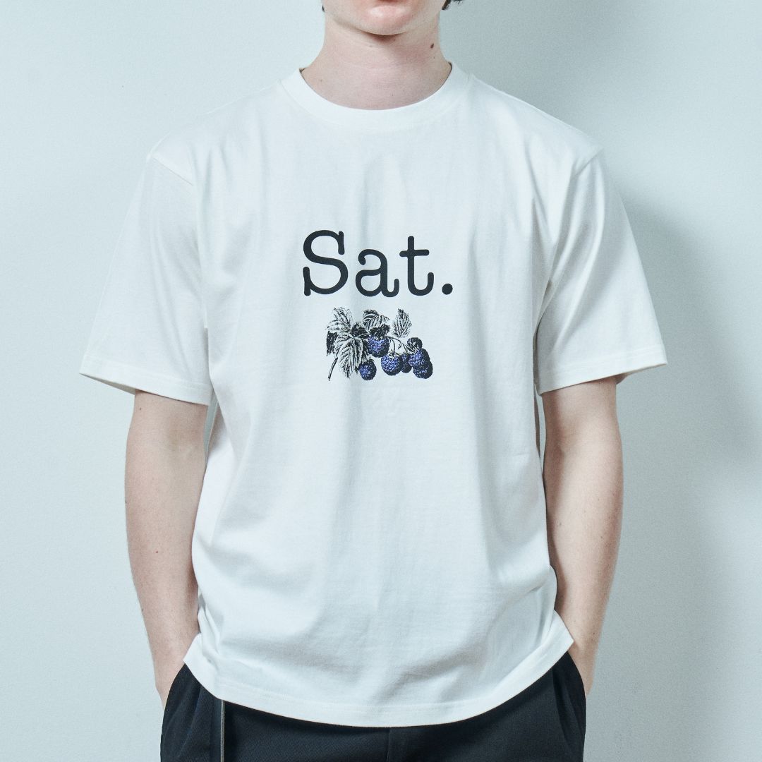 朝ワン　キャンペーン　Tシャツ ONE WEEK S/S Tee (Sat.) | TODAY edition | A(e)_STORE
