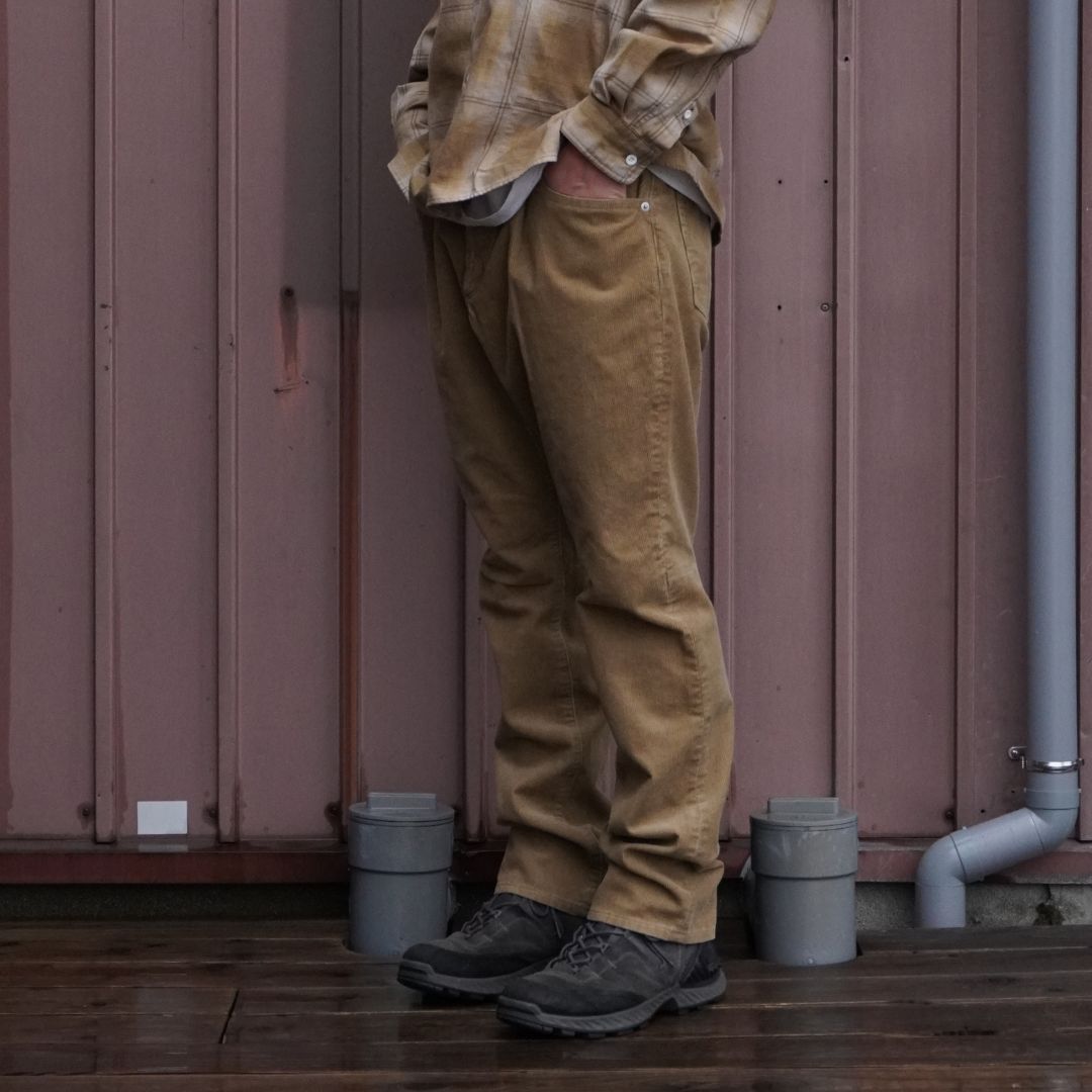 DWELLER 5P JEANS TP COTTON CORD SULFUR DYE | nonnative | A(e)_STORE