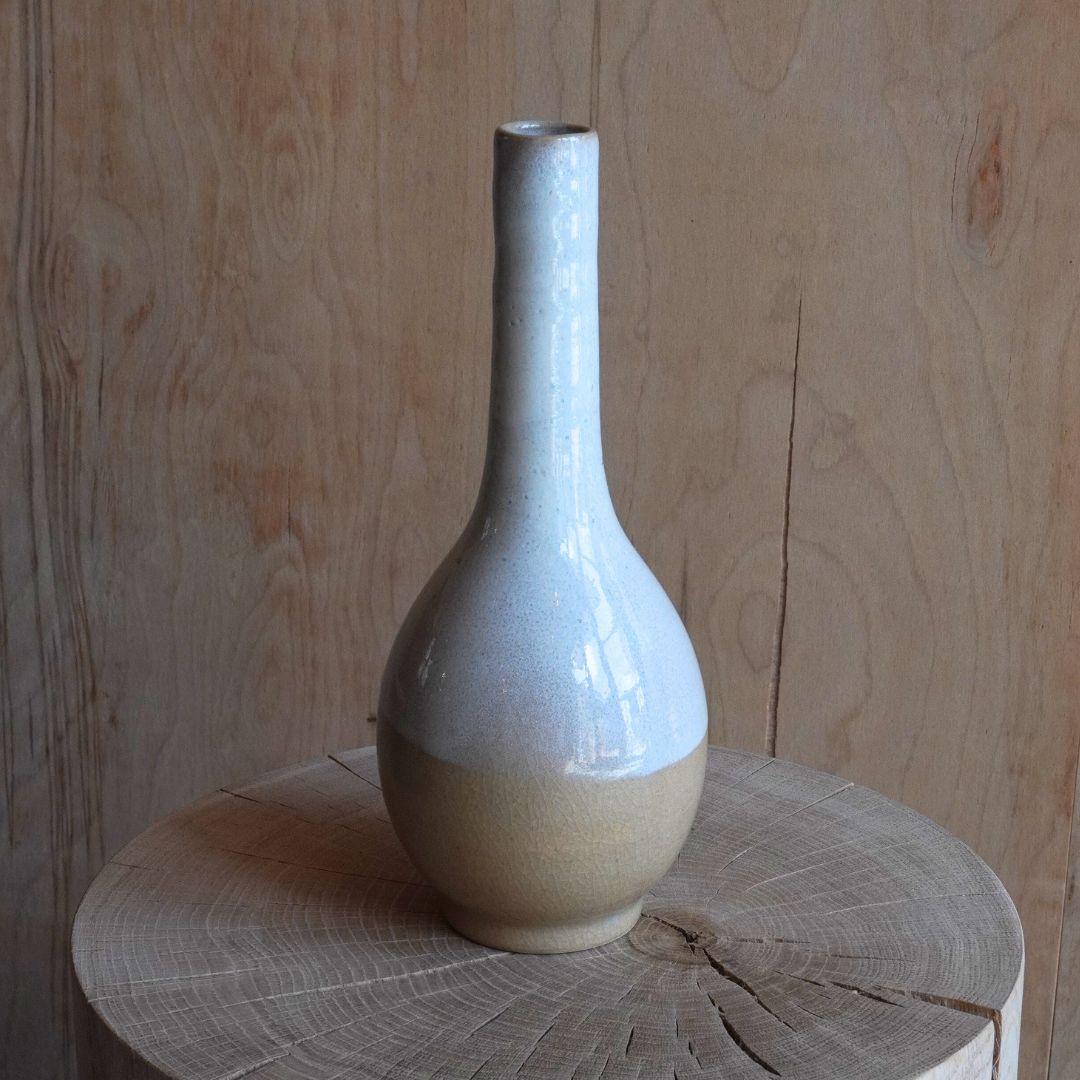 Hagi-yaki Long Neck Vase