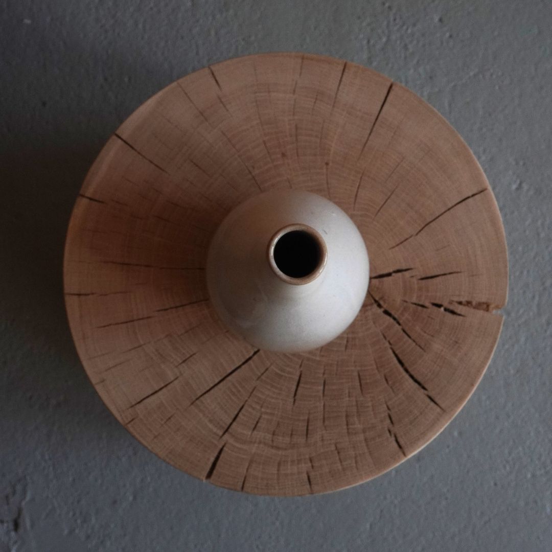 Hagi-yaki Long Neck Vase