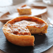 自家製 キッシュ ロレーヌ（グリエールチーズとベーコン） 約210g（直径11cm）Quiche Lorraine