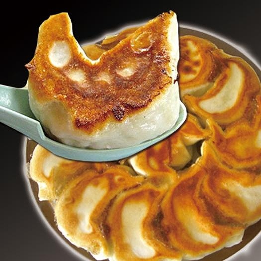 永華　本物ラーメン2人前と佐野餃子（大）4人前