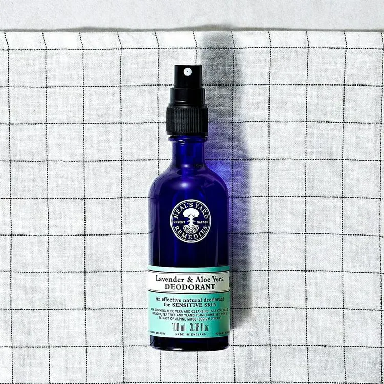 NEAL'S YARD REMEDIES ラベンダー＆アロエベラデオスプレー 100ml