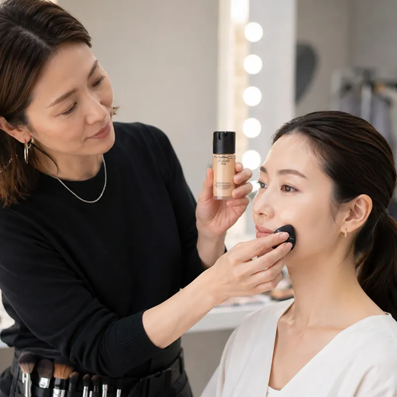 M・A・CリキッドファンデーションSPF25淡色NC11