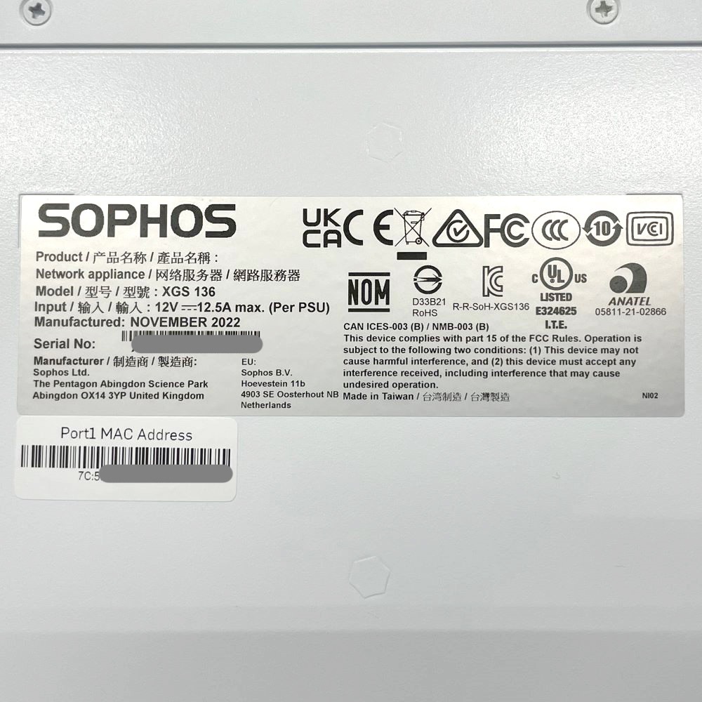 SOPHOS �ǥ����ȥå׷��������ƥ����ץ饤���� SEIRIOS XGS136 UTM �ե������������� IPsecVPN �����к� PoE �ͥåȥ�����ץ饤���� ������̵���ۡ���š�