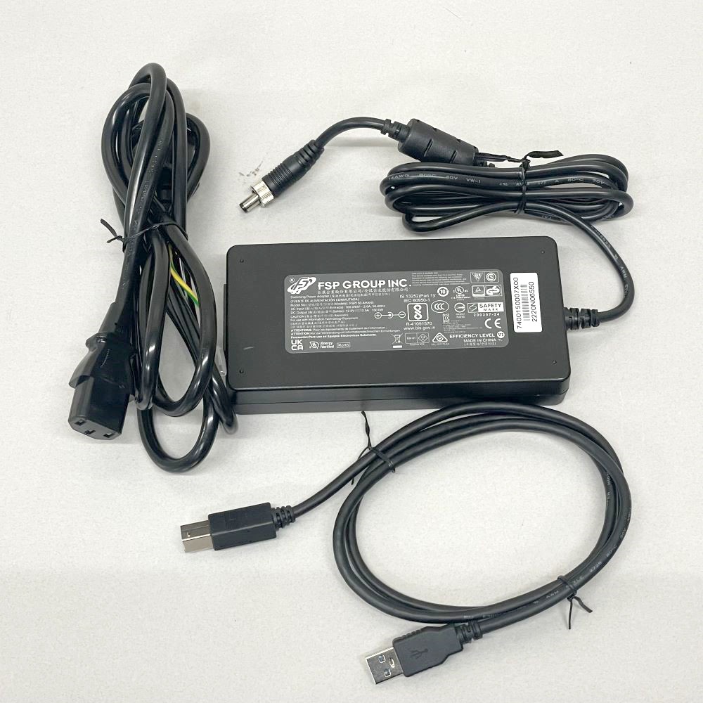 SOPHOS �ǥ����ȥå׷��������ƥ����ץ饤���� SEIRIOS XGS136 UTM �ե������������� IPsecVPN �����к� PoE �ͥåȥ�����ץ饤���� ������̵���ۡ���š�