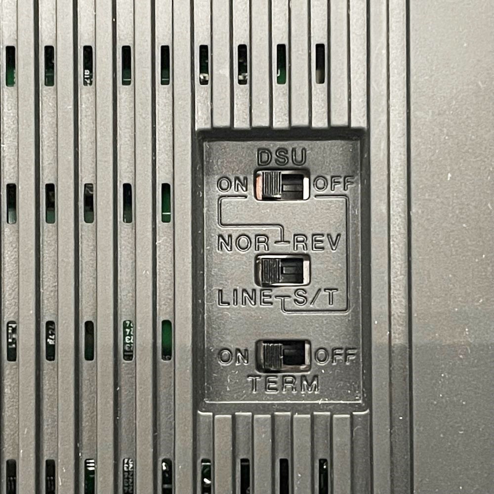 YAMAHA �֥����ɥХ��VoIP�롼���� NVR500 �����ӥåȥ������ͥå� 3G�ǡ����̿��б� �ͥåȥ�� ISDN�ݡ��� TEL�ݡ��� VPN USB microSD ��ޥ� ������̵���ۡ���š�