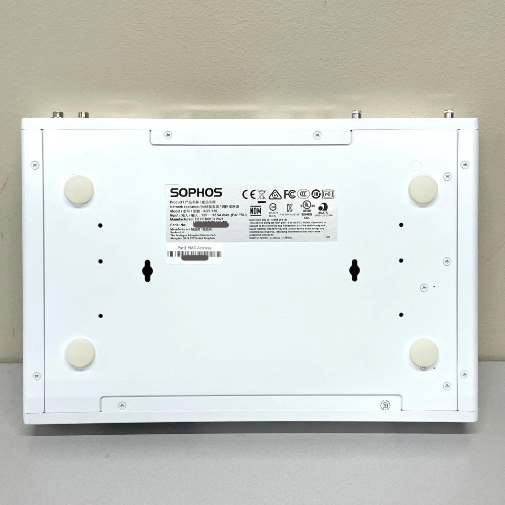 SOPHOS �ǥ����ȥå׷��������ƥ����ץ饤���� SEIRIOS XGS136 UTM �ե������������� IPsecVPN �����к� PoE ������̵���ۡ���š�