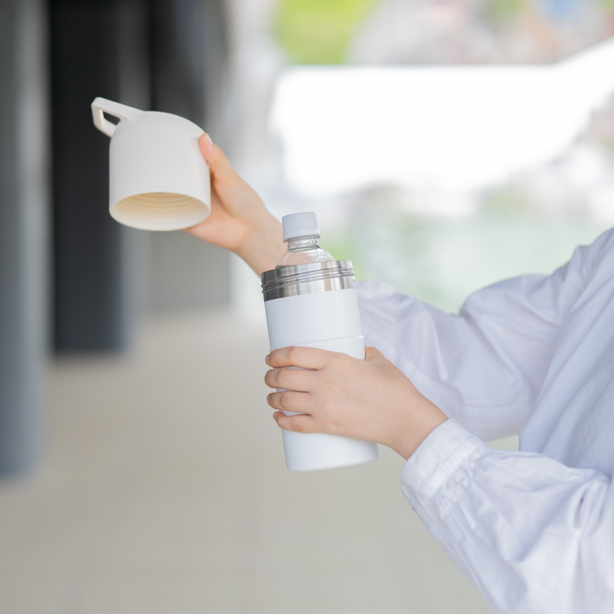 BOTTLE in BOTTLE(ボトルインボトル)ペットボトルホルダー 大容量 Lタイプ 持ち手付き ABIB-L