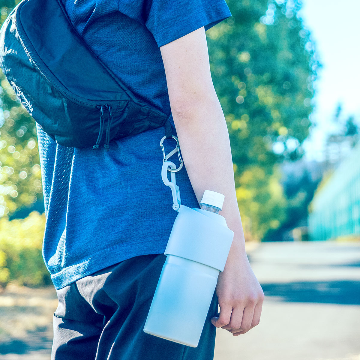 ケース販売 BOTTLE in BOTTLE（ボトルインボトル）ペットボトルホルダー Eタイプ ハンドル付き アイボリー ABIB-EIV24P